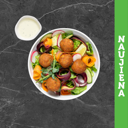 Salad with vegetable falafels