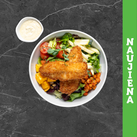 Rudeninių daržovių bowl su traškiais vištienos piršteliais