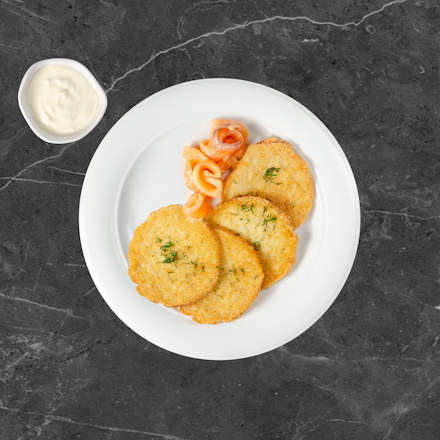 Bulviniai  blynai su lašiša 