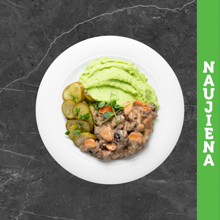 Pikatinškas jautienos troškinys su slyvomis 