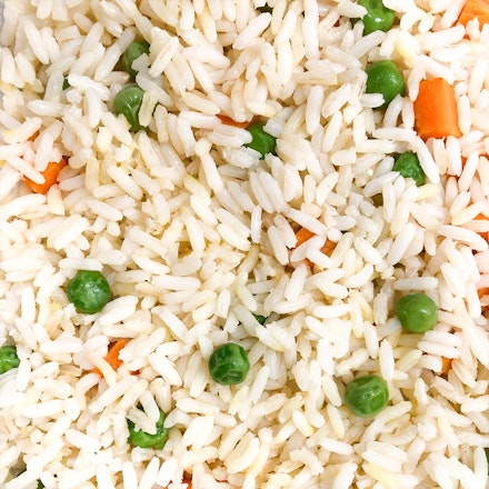 Rice with carrots and peas