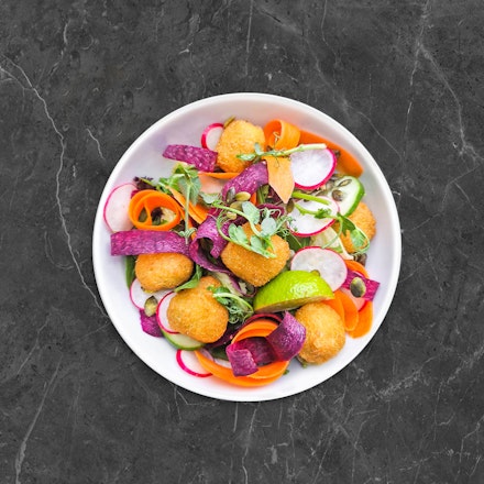  Salad with vegetable balls