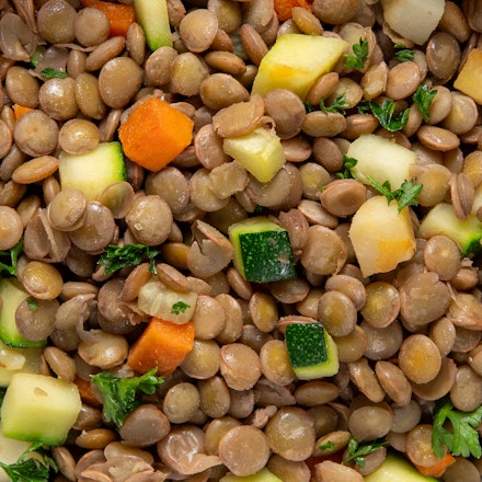 Lęšiai su rudeninėmis daržovėmis 