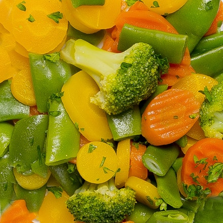 Hot steamed vegetables