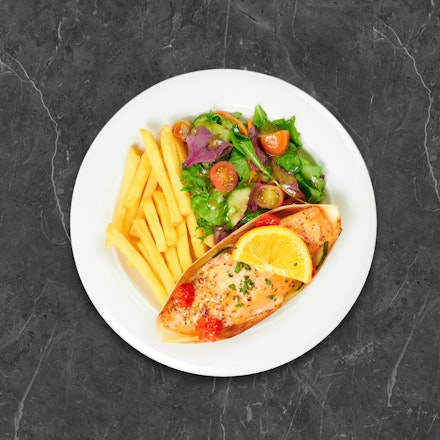 Salmon with zucchini 